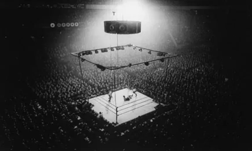 a-boxing-ring-001.webp