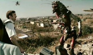 District 9: great premise, loads of explosions