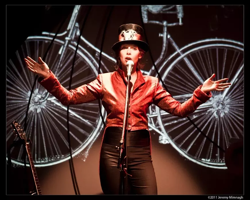 19.07_arts_spin.webp