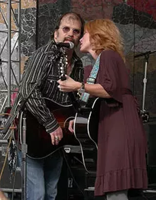 Image: Steve Earle and The Dukes (Duchesses) w/ Allison Moorer