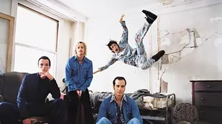 Image: Stone Temple Pilots with Melissa Auf der Maur
