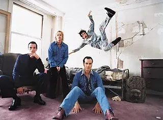 Image: Stone Temple Pilots with Melissa Auf der Maur