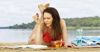 The irresistible summer beach book