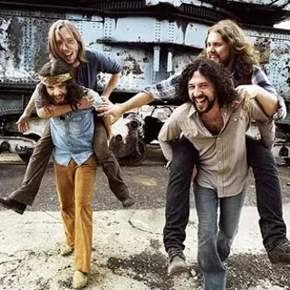 Image: The Sheepdogs w/ Monster Truck