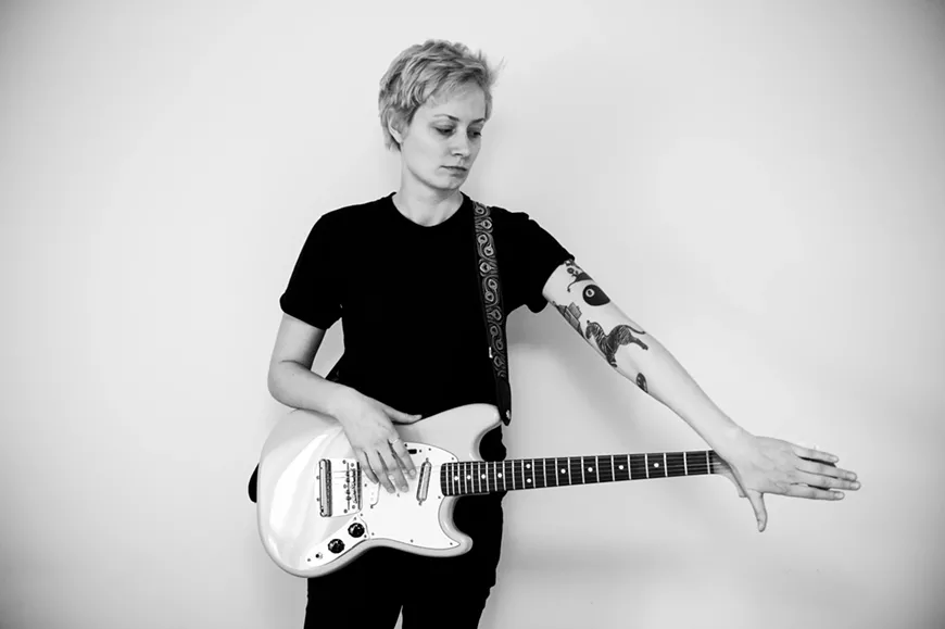 mo_bnw_guitar2.webp