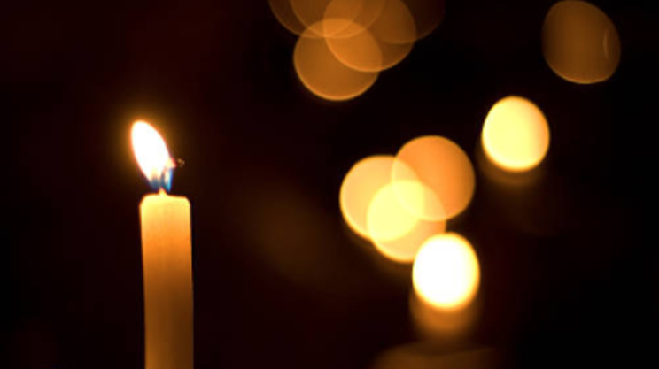 Image: Candlelight vigil