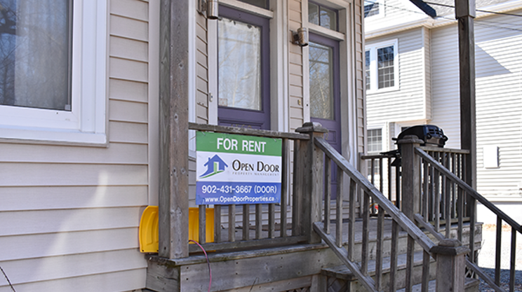 City plans to make an online registry of landlords