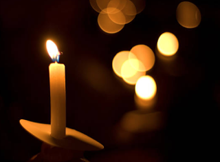 Image: Candlelight vigil