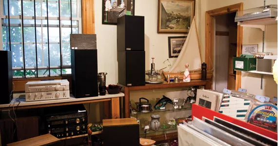 Best Antiques Store