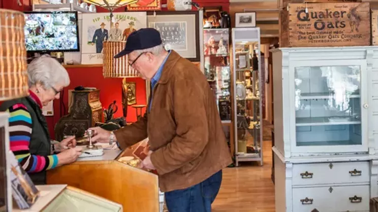 Image: Best Antiques Store