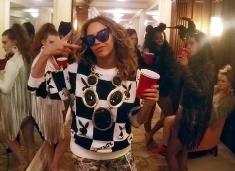 Happy Friday, here's a Beyoncé DJ edit