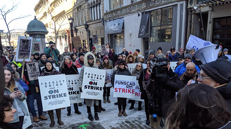 NSCAD faculty and librarians on strike