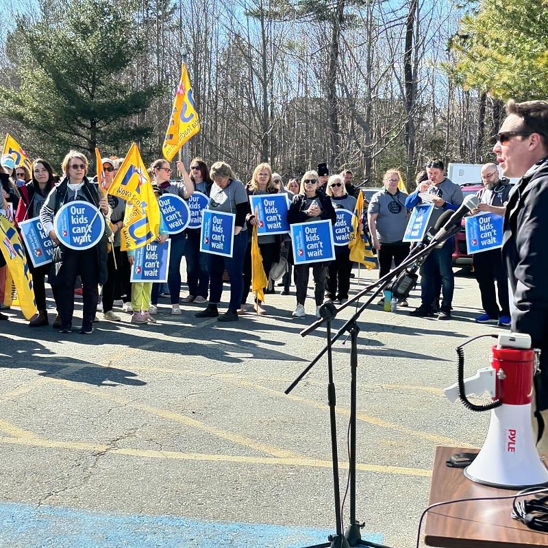 Nova Scotia teachers vote overwhelmingly for strike mandate (2)