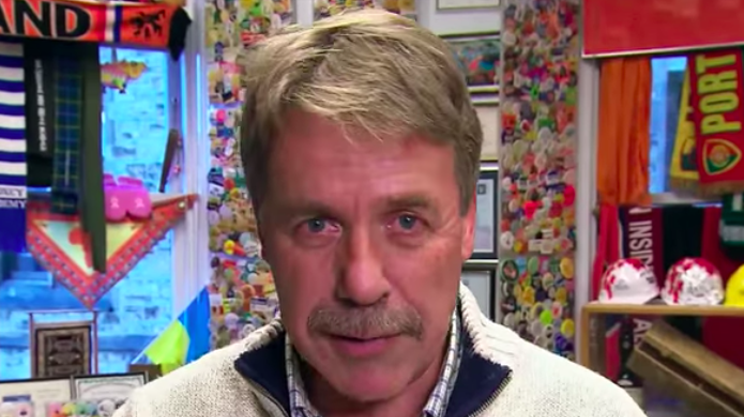 Peter Stoffer apologizes for behaviour, denies any wrongdoing