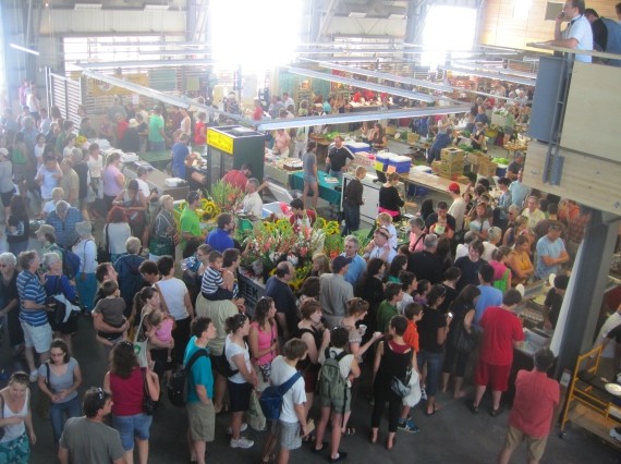 Seaport Farmers' Market is open, to huge crowds