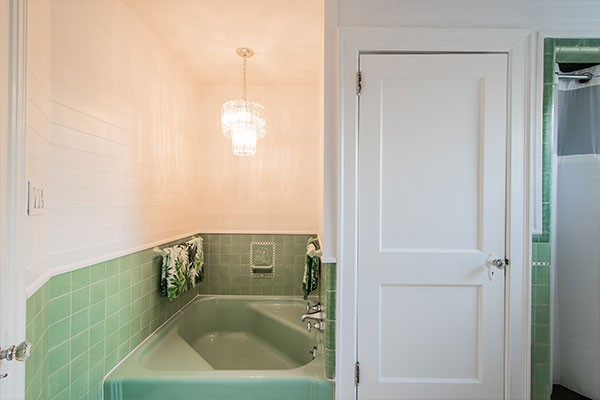 My favourite room: Rebekah Higg's green bathroom (3)