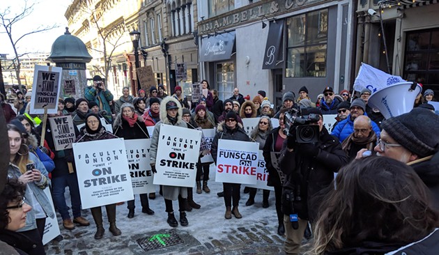 NSCAD faculty and librarians on strike