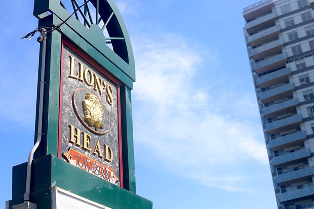 The last days of the old Lion's Head