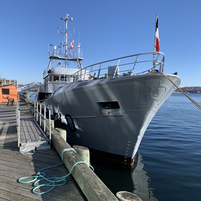 What’s the story behind the French naval ship in Halifax’s waters?